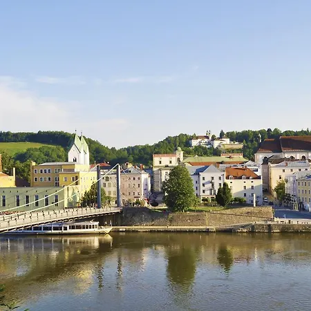 Haus Panorama 2* פסאו